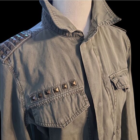 Mudd sz L distressed utility jacket - Picture 3 of 11